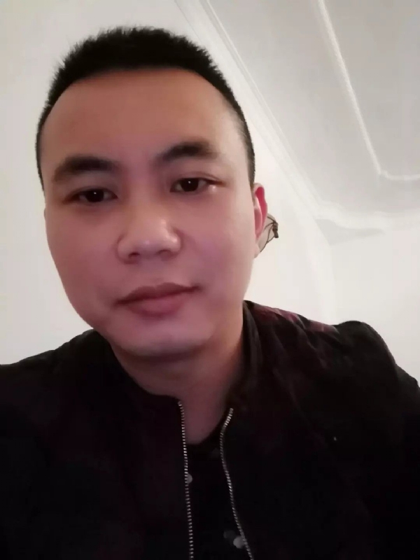 喜闻香气的第一张照片--爱情114