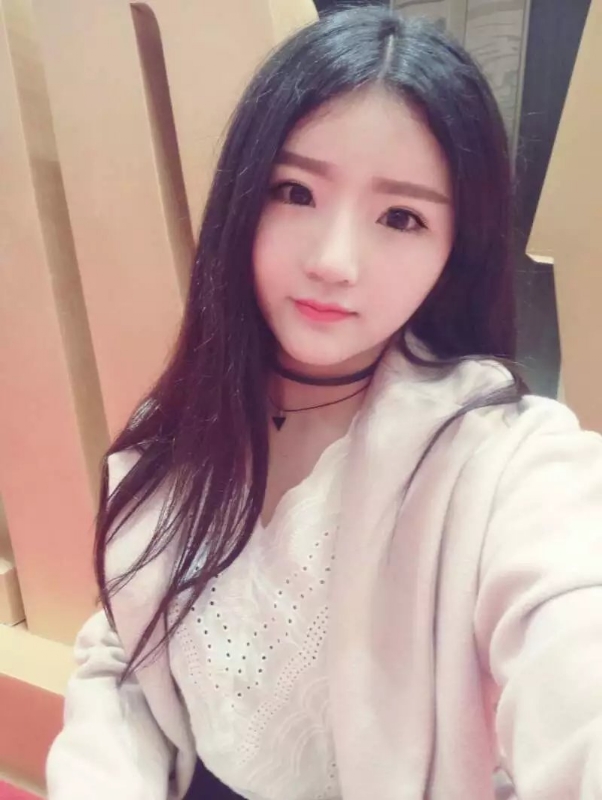 敏敏的第一张照片--爱情114