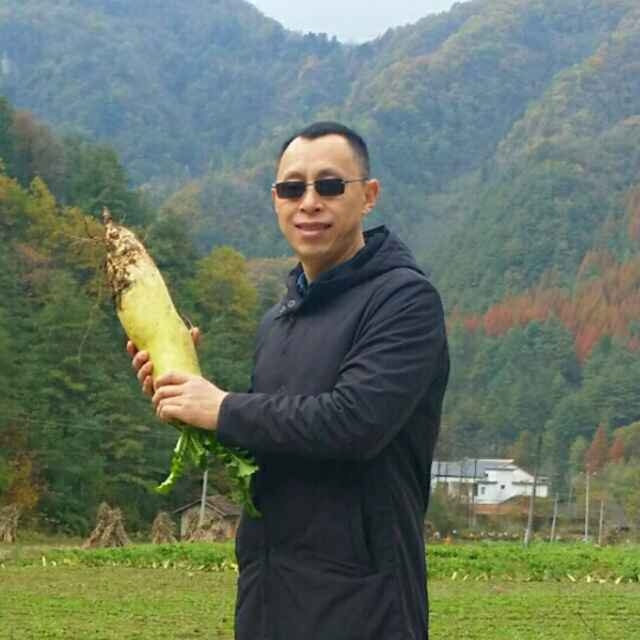 墨迹男的第一张照片--爱情114