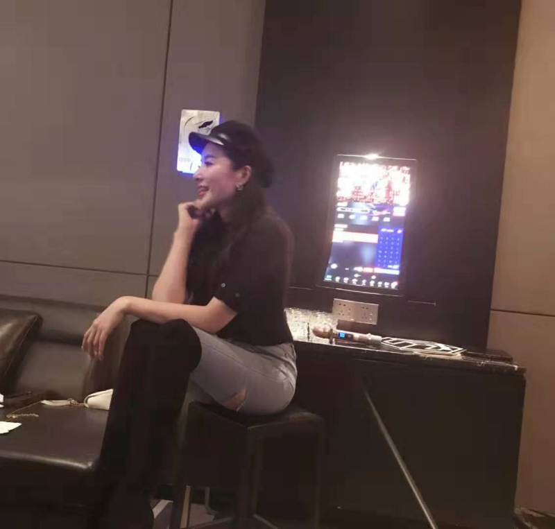 婷婷的第三张照片--爱情114