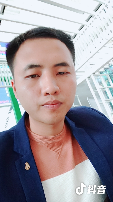 佳鑫的第一张照片--爱情114