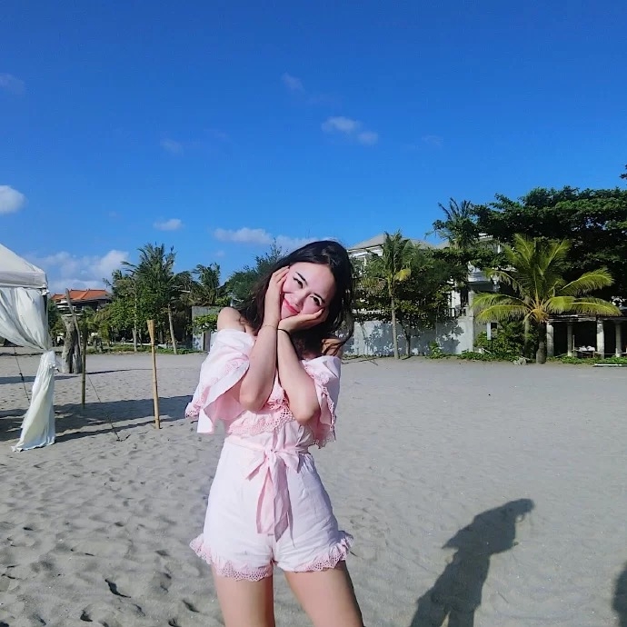 媛媛的第一张照片--爱情114