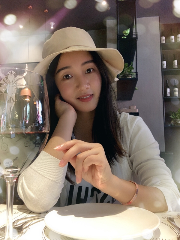 Daisy的第一张照片--爱情114