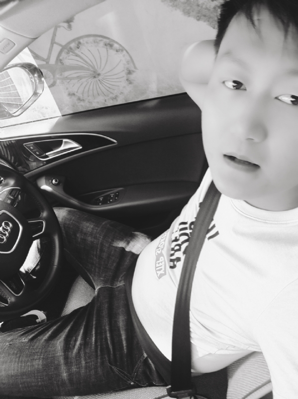 意中人的第一张照片--爱情114