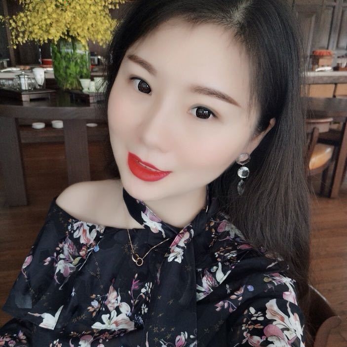 李媛的第一张照片--爱情114