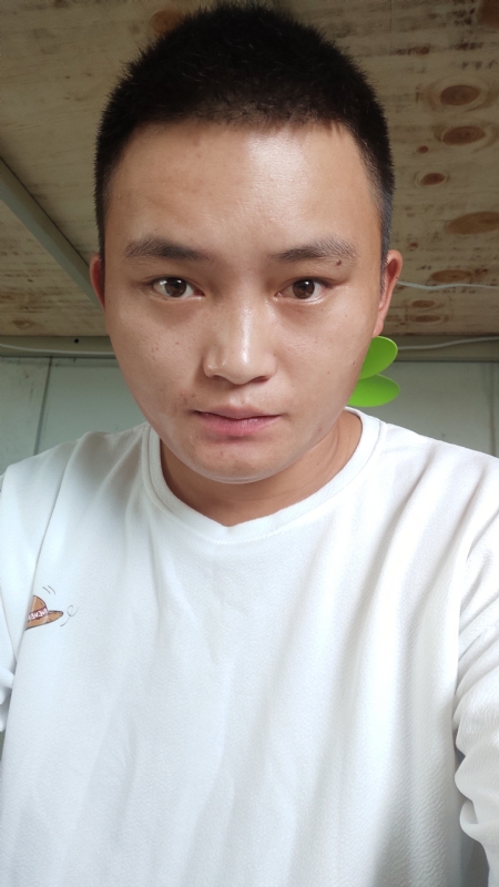 水里面的云呀的第一张照片--爱情114