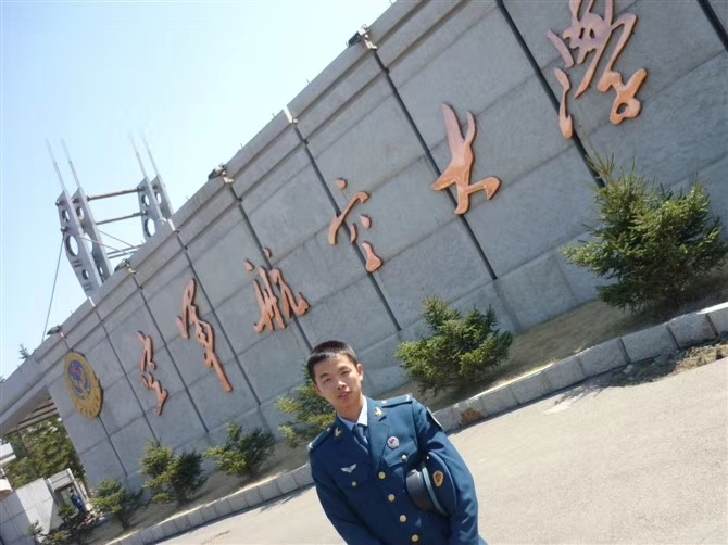 阿德的第一张照片--爱情114