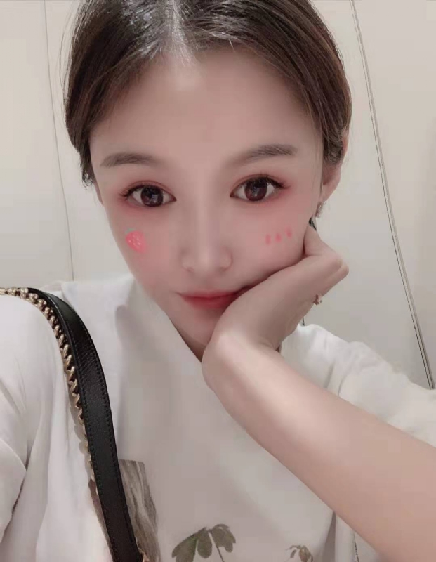 fei菲儿的第一张照片--爱情114