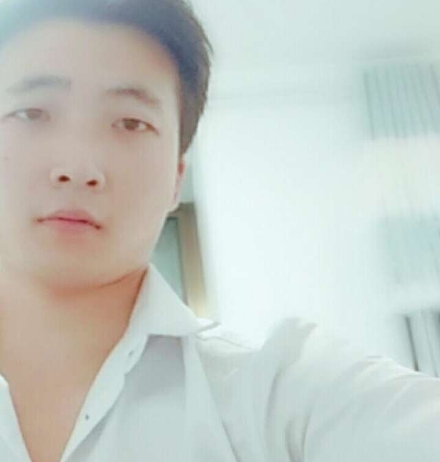 华英雄的第一张照片--爱情114