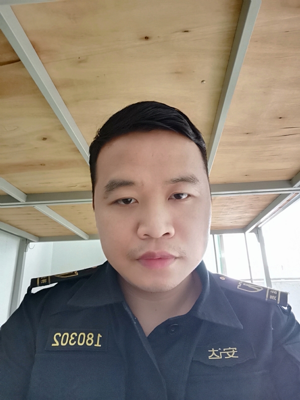 小子的第一张照片--爱情114