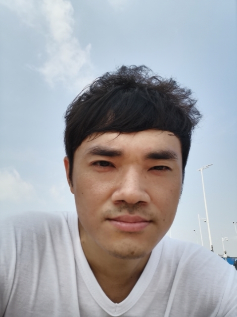 老实人的第一张照片--爱情114