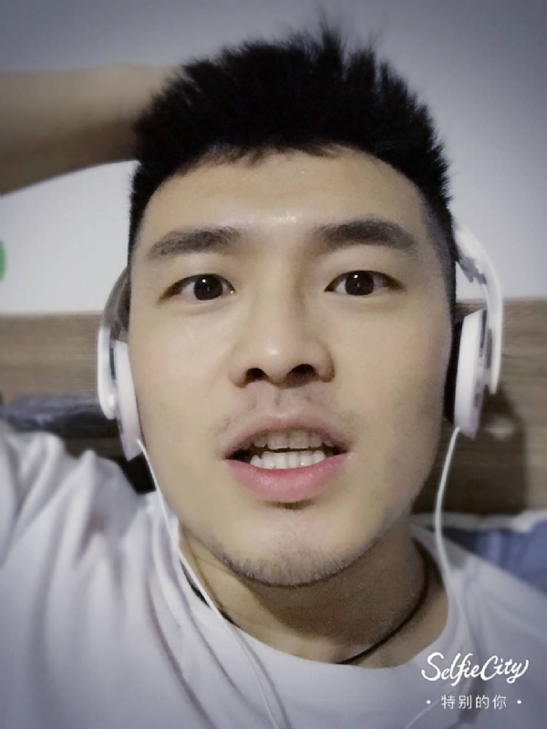 开心最好的第一张照片--爱情114