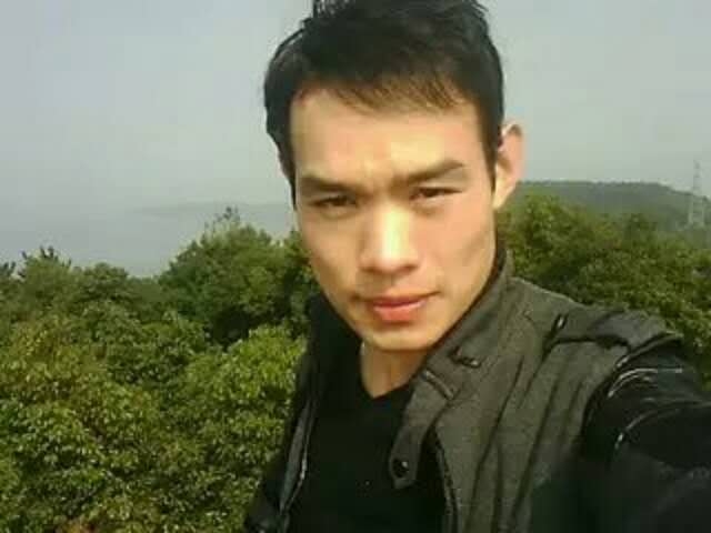 明镜的第一张照片--爱情114