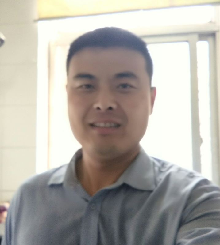 李伟的第一张照片--爱情114