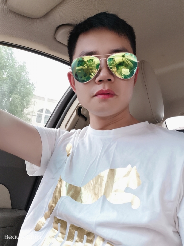 奋斗的第一张照片--爱情114