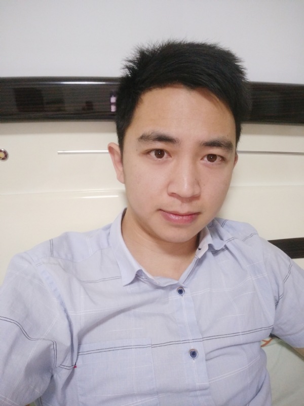 彭亮的第二张照片--爱情114