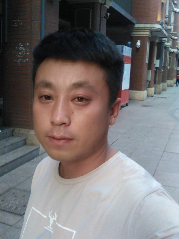 冰冷的心的第一张照片--爱情114