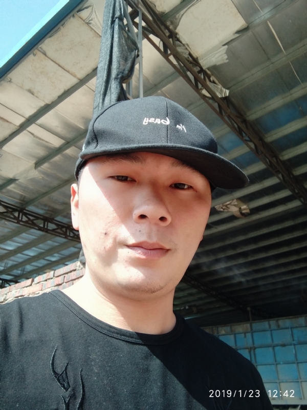 小蔡的第一张照片--爱情114