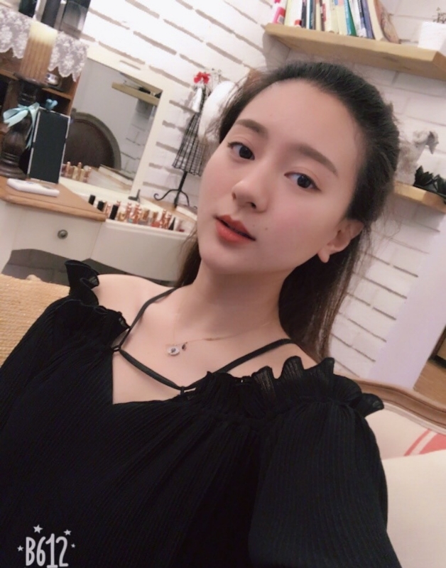 小仙女的第一张照片--爱情114