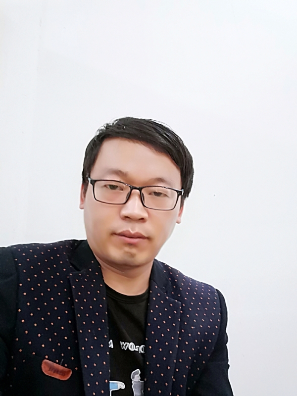 旭的第一张照片--爱情114