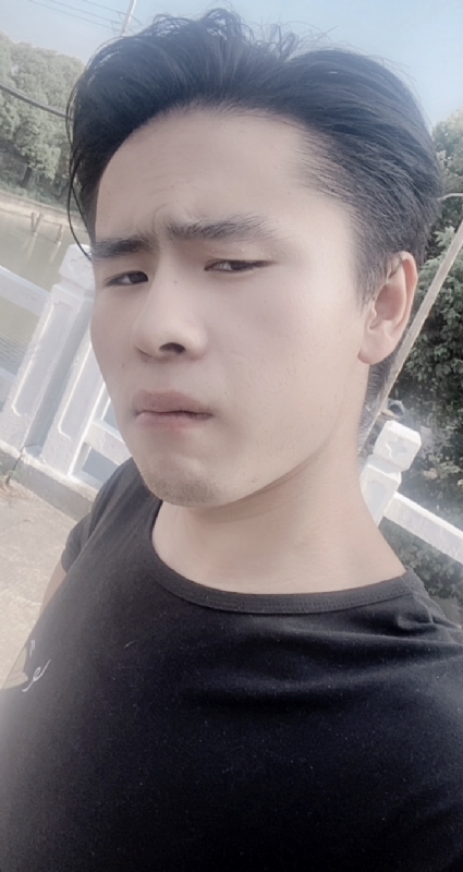 权的第一张照片--爱情114