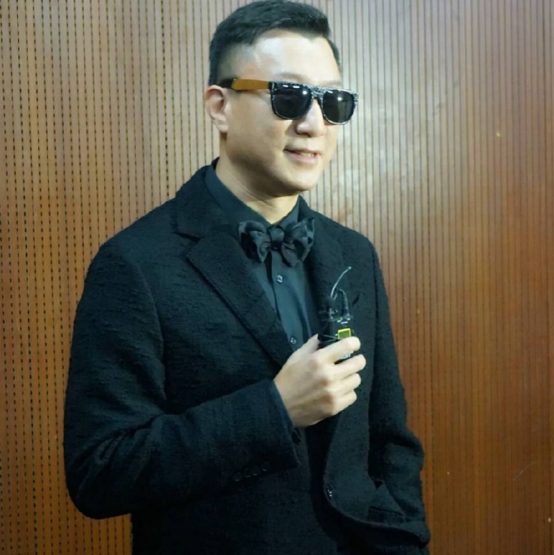 翔先生的第一张照片--爱情114