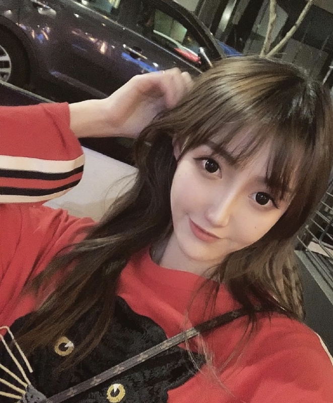 安娜的第一张照片--爱情114