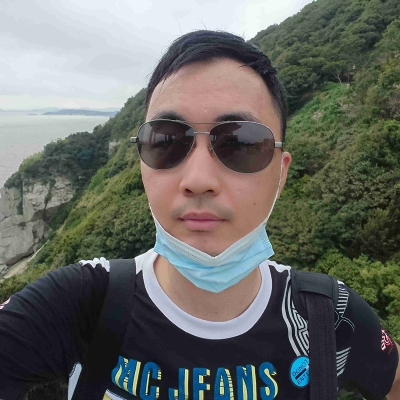 h君的第一张照片--爱情114