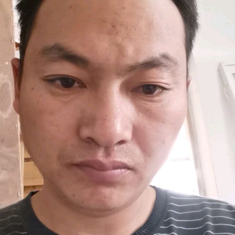 黎离的第一张照片--爱情114