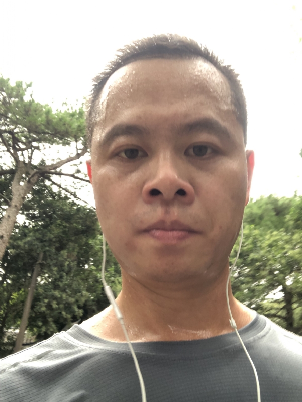 猩猩巨呃的第二张照片--爱情114