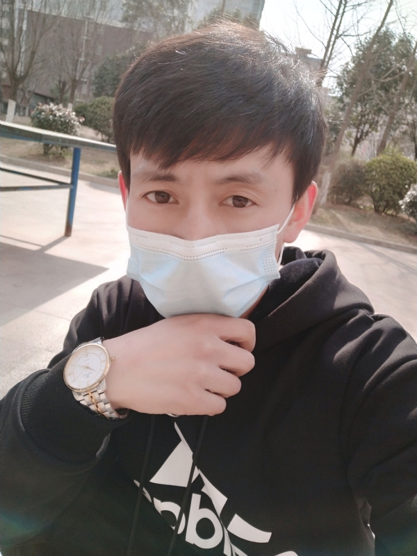 简单的幸福的第一张照片--爱情114