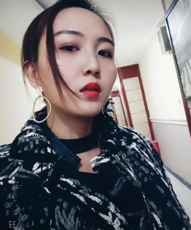 蔡包子的第二张照片--爱情114