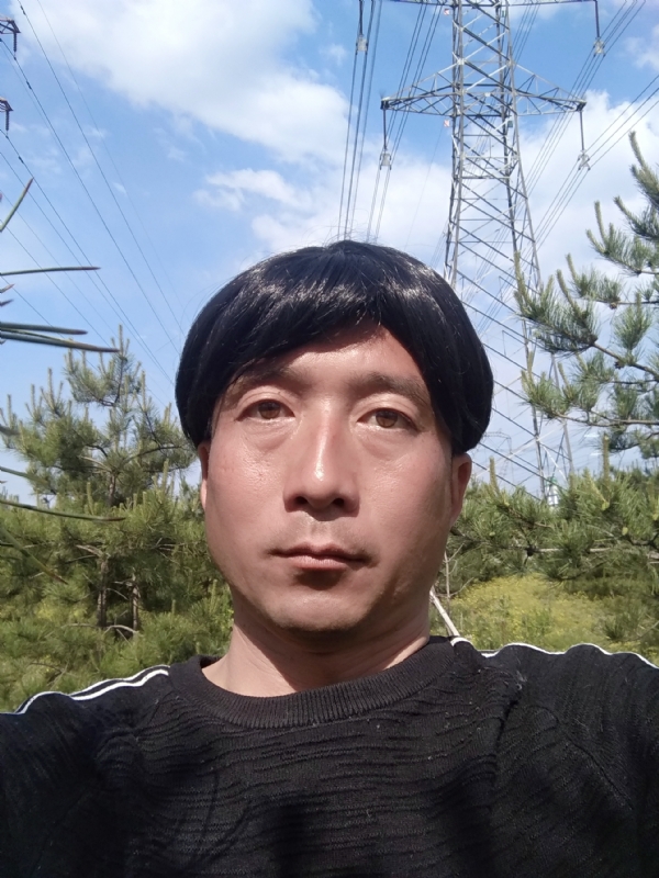 鹏友的第一张照片--爱情114