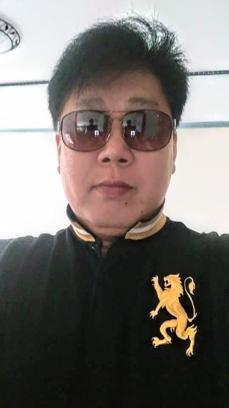 含笑半步癲的第三张照片--爱情114