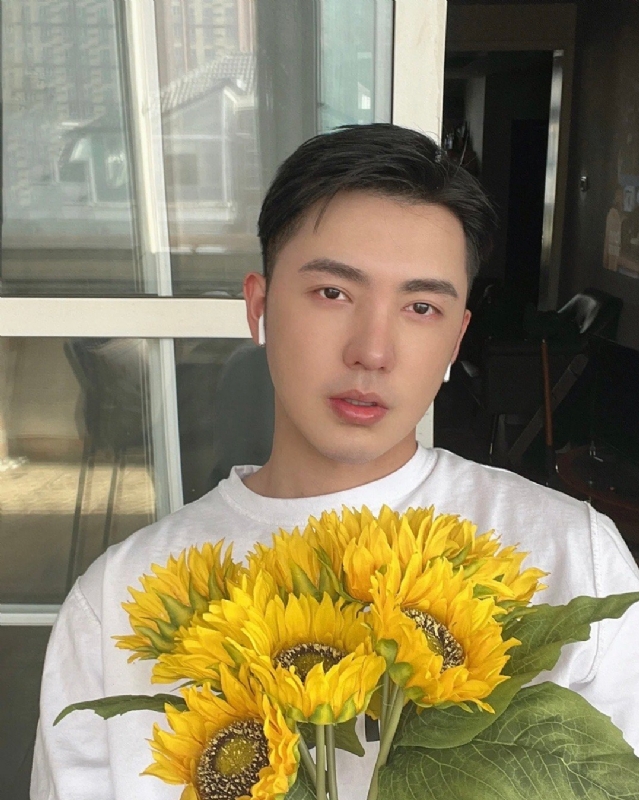 浪子无悔的第二张照片--爱情114