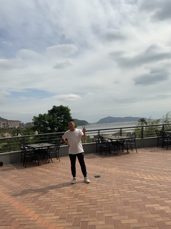 心酸瑟果的第一张照片--爱情114
