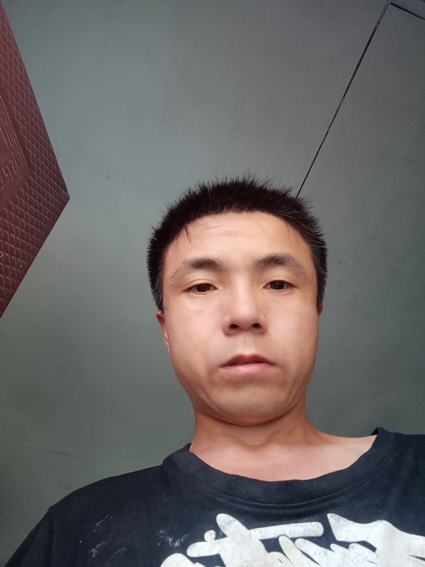 小兔兔的第二张照片--爱情114