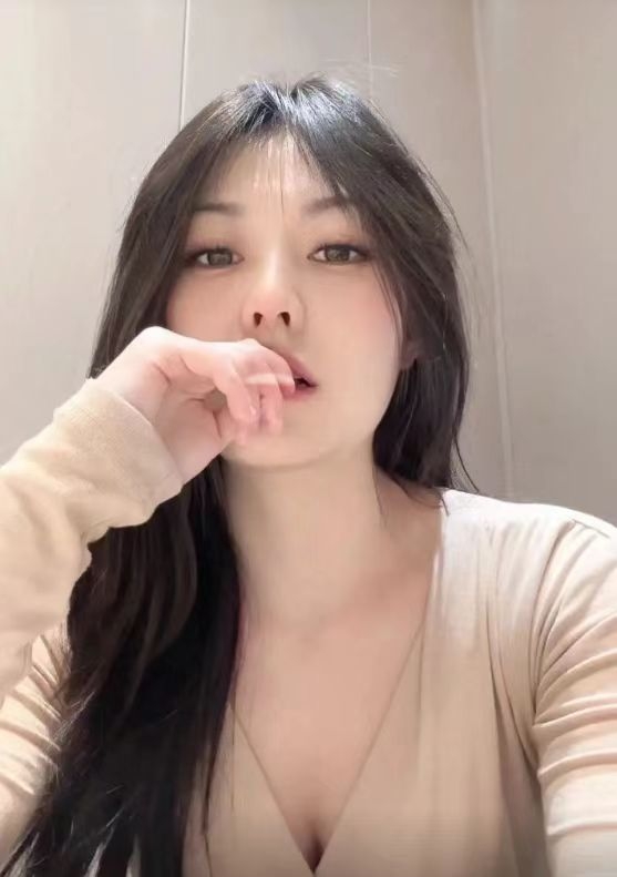勾人心魂大美人的第一张照片--爱情114