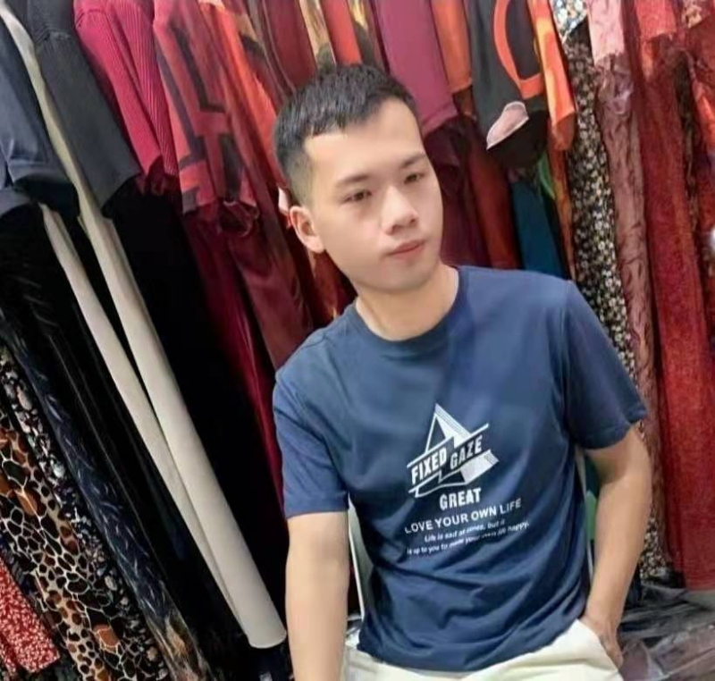 萃臻的第一张照片--爱情114