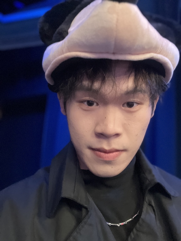 自律的杰的第一张照片--爱情114